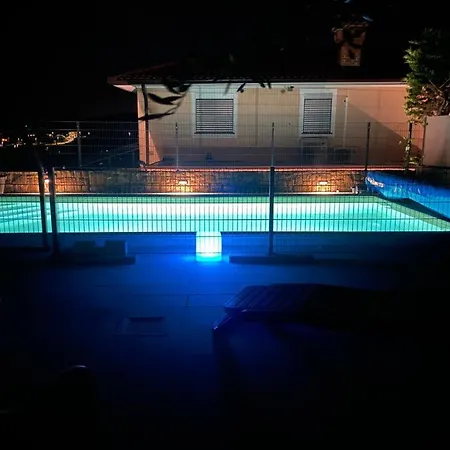 Daire Pop's Pool Place *