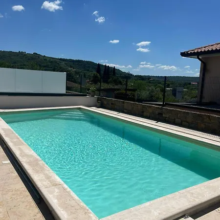 Pop's Pool Place * Secovlje